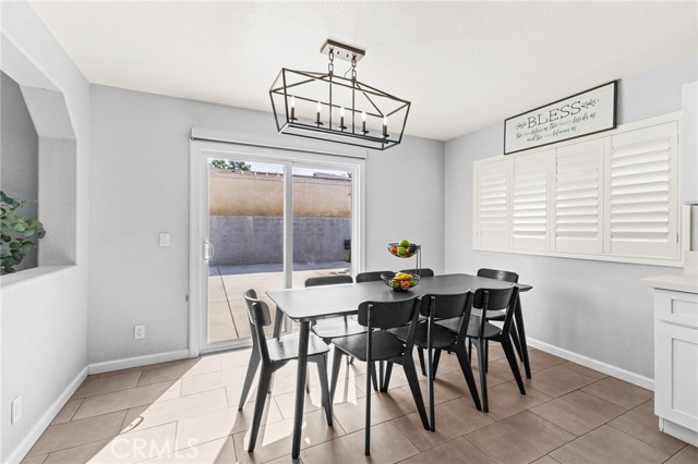 Detail Gallery Image 15 of 59 For 823 Pathfinder Way, Corona,  CA 92878 - 3 Beds | 2/1 Baths