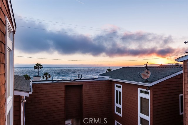 4218 Ocean Drive, Manhattan Beach, California 90266, 2 Bedrooms Bedrooms, ,2 BathroomsBathrooms,Residential,Sold,Ocean Drive,SB17135039