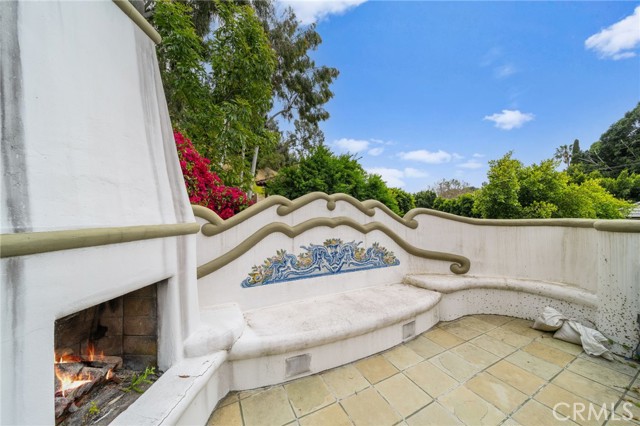 Detail Gallery Image 57 of 71 For 1326 Benedict Canyon Dr, Beverly Hills,  CA 90210 - 4 Beds | 5 Baths