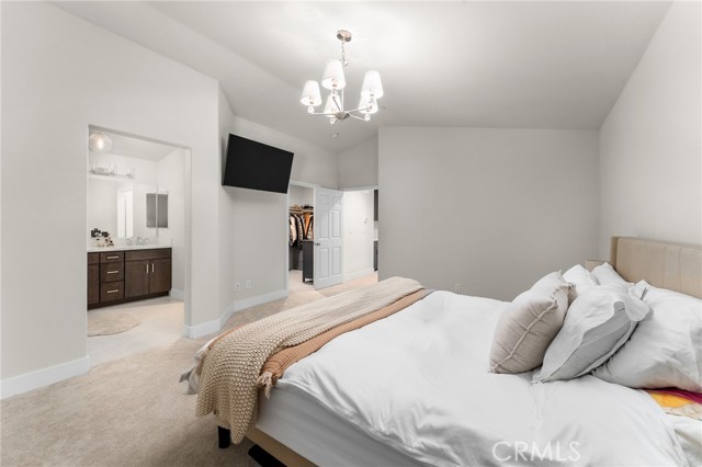1240 Prabhu Way, Pomona CA: https://media.crmls.org/medias/5dde154d-8aaf-492a-9e4b-3ce15f7a5798.jpg
