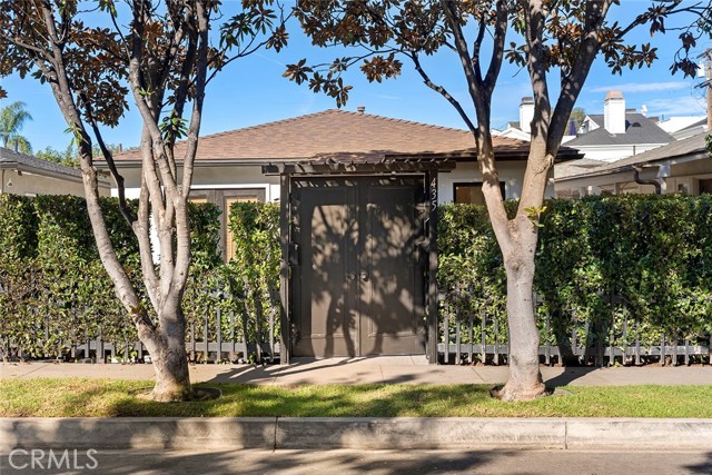 Detail Gallery Image 4 of 33 For 435 Dahlia Ave, Corona Del Mar,  CA 92625 - 3 Beds | 3 Baths