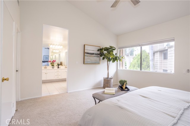 Detail Gallery Image 15 of 35 For 10111 Melinda Way #2,  Northridge,  CA 91325 - 3 Beds | 2/1 Baths