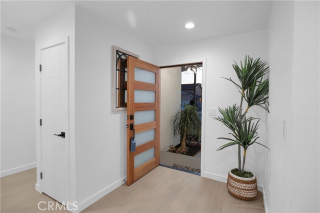 Image 3 of 33 For 10592 Pamela