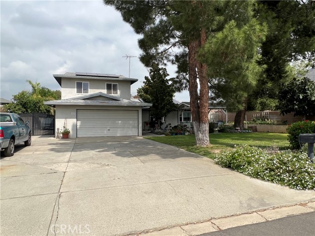 147 Teresa St, Riverside, CA 92507