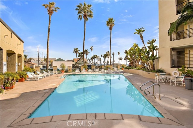 Detail Gallery Image 14 of 20 For 200 Pacific Coast Hwy #125,  Huntington Beach,  CA 92648 - 1 Beds | 1 Baths