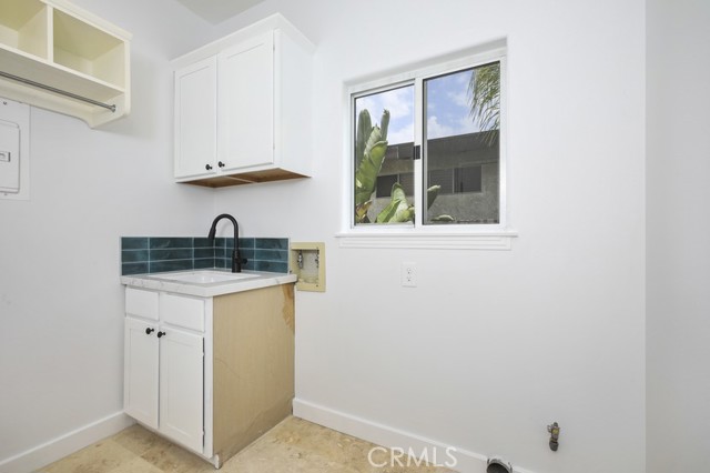 Detail Gallery Image 15 of 40 For 1702 N Meadows Ave, Manhattan Beach,  CA 90266 - 3 Beds | 2/1 Baths