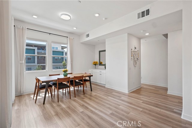 1698 Hollyleaf, Montebello CA: https://media.crmls.org/medias/5de14b75-1328-44a9-a743-d9f017512768.jpg