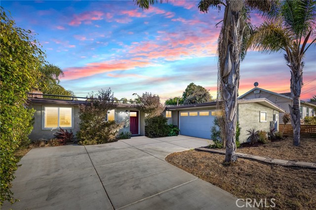 Detail Gallery Image 2 of 30 For 520 Rockledge St, Oceanside,  CA 92054 - 3 Beds | 2 Baths