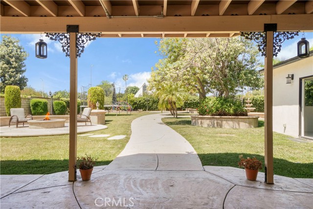 9455 Brandon Court, Northridge CA: https://media.crmls.org/medias/5de1f2fd-7362-4b79-ae77-2a7a0dc8ce9a.jpg