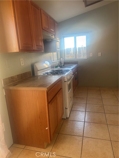 Detail Gallery Image 8 of 20 For 10606 Arlington, Adelanto,  CA 92301 - 4 Beds | 2 Baths