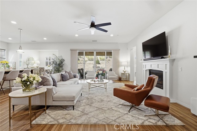 Detail Gallery Image 14 of 46 For 4977 Hydepark, Agoura Hills,  CA 91301 - 4 Beds | 2/1 Baths