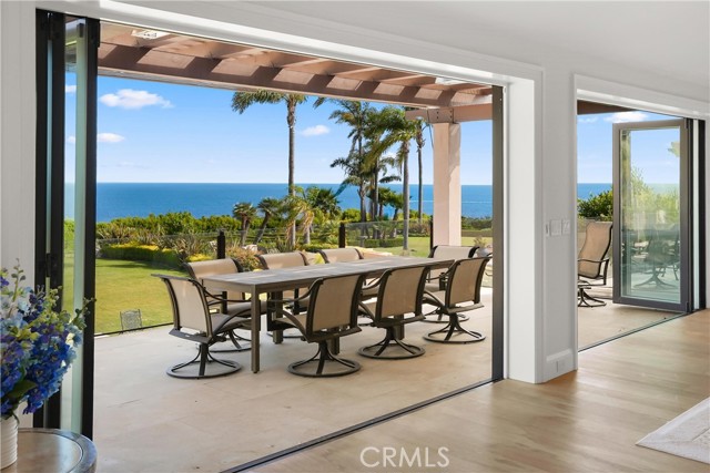Large Nano Doors Allow For Ideal Indoor/Outdoor Living Large Nano Doors Allow For Ideal Indoor/Outdoor Living