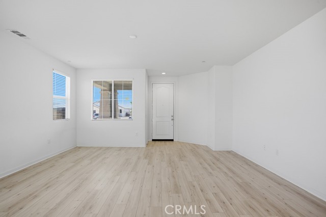 Detail Gallery Image 4 of 31 For 3719 Santa Ynez Ct, Rosamond,  CA 93560 - 4 Beds | 2 Baths