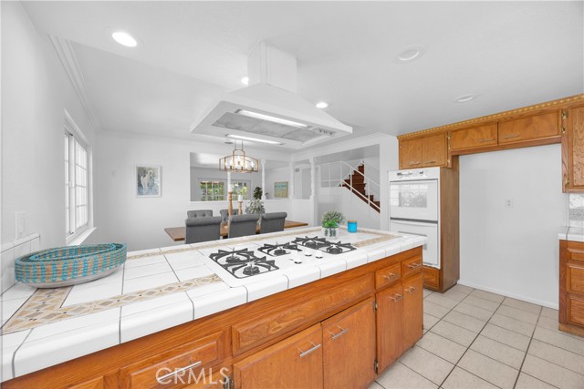 4322 Fontainbleau Avenue, Cypress CA: https://media.crmls.org/medias/5de43dbe-fcb6-40ce-bfeb-d3852625bc56.jpg