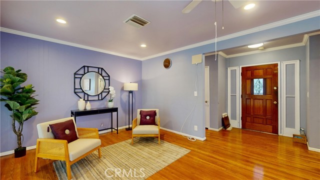 Detail Gallery Image 6 of 49 For 9551 Arleta Ave, Arleta,  CA 91331 - 5 Beds | 4 Baths