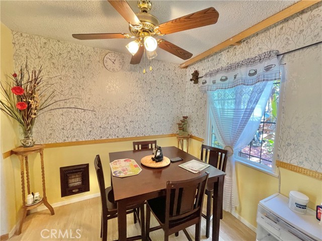 Detail Gallery Image 12 of 27 For 2609 Hyde Park Bld, Los Angeles,  CA 90043 - 2 Beds | 1 Baths