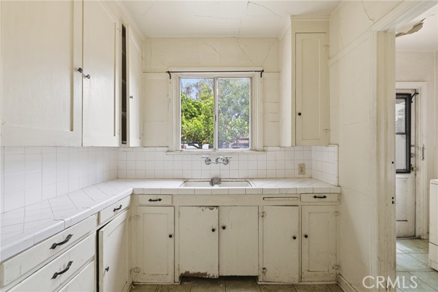 Detail Gallery Image 14 of 26 For 4720 Denny, Toluca Lake,  CA 91602 - 2 Beds | 1 Baths