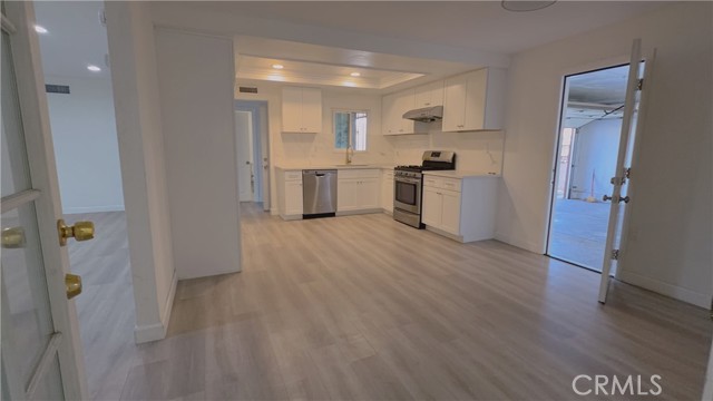 305 North Sunset Avenue photo 6