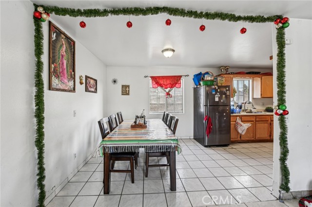 Detail Gallery Image 6 of 38 For 342 W 56th, Los Angeles,  CA 90037 - 8 Beds | 4 Baths