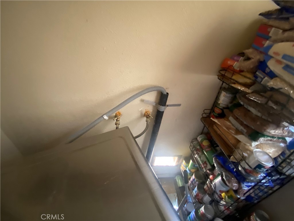 https://media.crmls.org/medias/5de7ea63-e2b3-4898-bec2-e9ab690dce5a.jpg?preset=X-Large