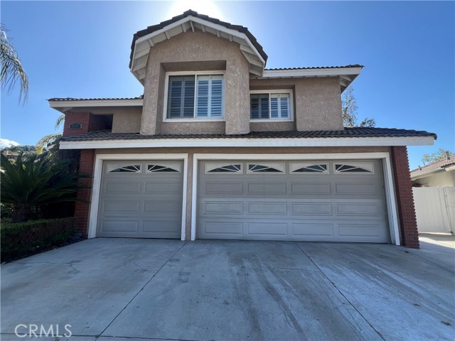 Detail Gallery Image 2 of 44 For 3480 Mountainside Cir, Corona,  CA 92882 - 4 Beds | 2/1 Baths