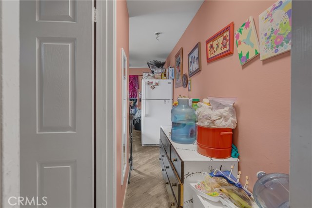 11513 S San Pedro, Los Angeles CA: https://media.crmls.org/medias/5de9a79f-808e-48cd-bdb8-77c6fc427462.jpg