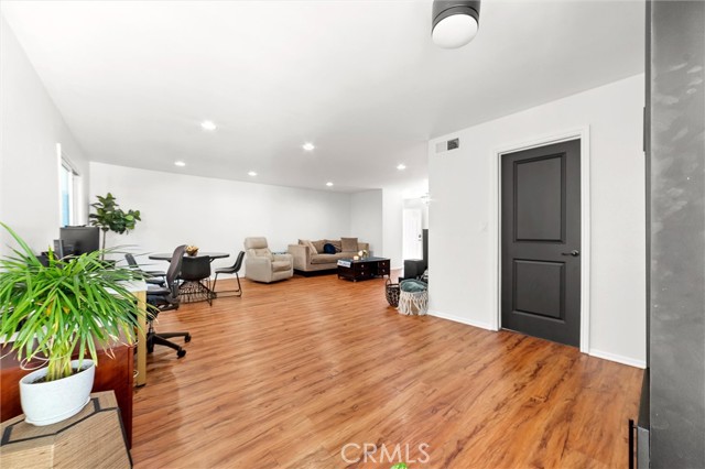 Detail Gallery Image 9 of 40 For 3939 N Virginia #312,  Long Beach,  CA 90807 - 2 Beds | 2 Baths