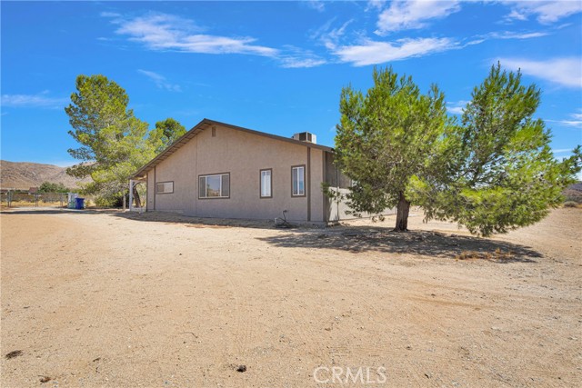 Detail Gallery Image 28 of 32 For 15181 Barbara Ln, Apple Valley,  CA 92307 - 4 Beds | 2 Baths