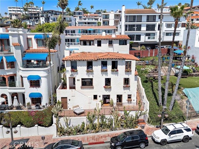606 Avenida Victoria, San Clemente CA: https://media.crmls.org/medias/5debb7c8-cb9e-4ffb-9f74-96e6b8be76c0.jpg