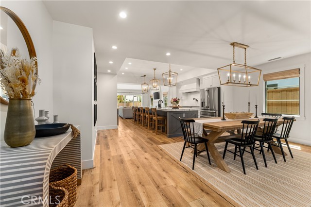 Detail Gallery Image 4 of 48 For 2080 Orange Ave, Costa Mesa,  CA 92627 - 3 Beds | 2 Baths