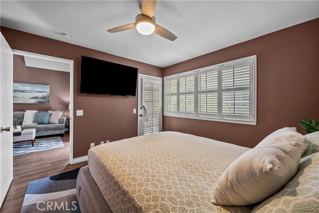 23957 Arroyo Park Drive, Valencia CA: https://media.crmls.org/medias/5dec0a3c-a1be-4753-b573-550b2aaaa087.jpg