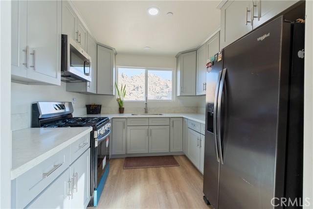 Detail Gallery Image 9 of 20 For 40004 171st, Palmdale,  CA 93591 - 4 Beds | 2 Baths