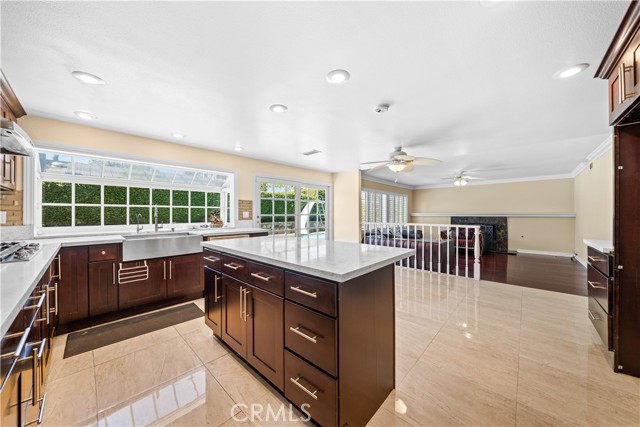 213 E Borromeo Avenue, Placentia CA: https://media.crmls.org/medias/5deceb84-aee4-4779-92f4-98d8e9c77f4c.jpg