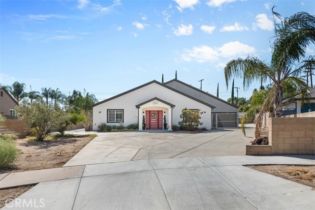 Detail Gallery Image 3 of 42 For 3994 Modesto Dr, San Bernardino,  CA 92404 - 4 Beds | 3 Baths