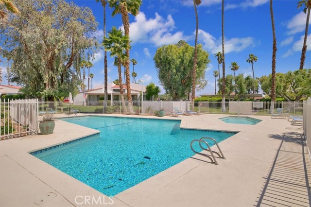Detail Gallery Image 38 of 41 For 2510 N Whitewater Club Dr #C,  Palm Springs,  CA 92262 - 2 Beds | 2 Baths