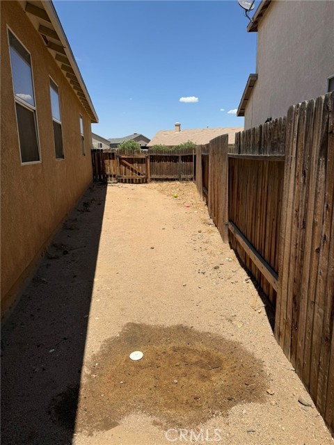 Detail Gallery Image 19 of 26 For 11801 Harwood Rd, Victorville,  CA 92392 - 4 Beds | 2 Baths