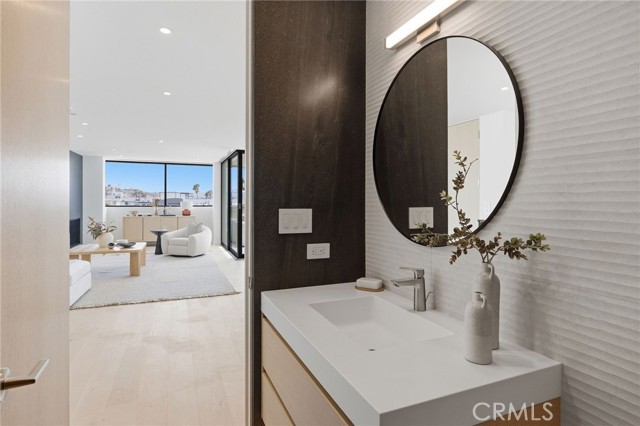 4101 Highland, Manhattan Beach, California 90266, 3 Bedroom Bedrooms, 0 ,3 BathroomBathrooms,Residential,For Sale,Highland,0,SB26151698