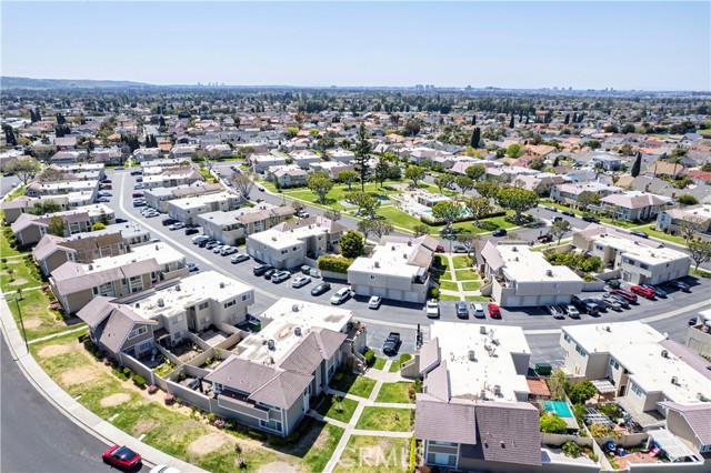 Desirable Walnut Square in the heart of Irvine