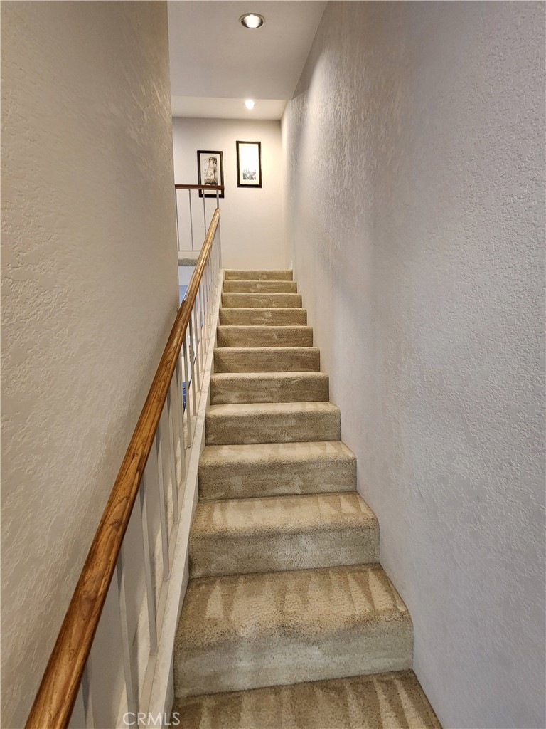 https://media.crmls.org/medias/5defec5a-f1ec-4309-b842-b3e04e057d8d.jpg?preset=X-Large