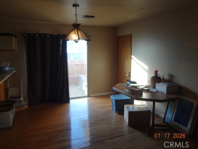 Detail Gallery Image 3 of 10 For 14935 Highlands Way, Clearlake,  CA 95422 - 3 Beds | 2 Baths