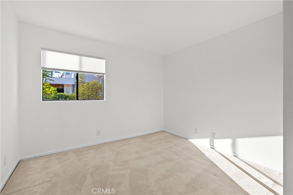 MLS #OC25231076 image #37