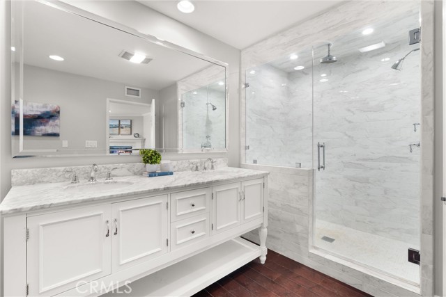 Detail Gallery Image 10 of 18 For 23219 Canzonet St, Woodland Hills,  CA 91367 - 3 Beds | 2/1 Baths