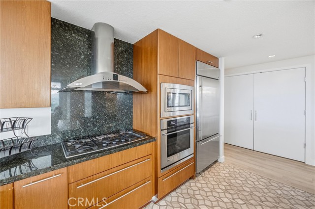 Detail Gallery Image 16 of 38 For 3131 Michelson Dr #1504,  Irvine,  CA 92612 - 3 Beds | 2/1 Baths