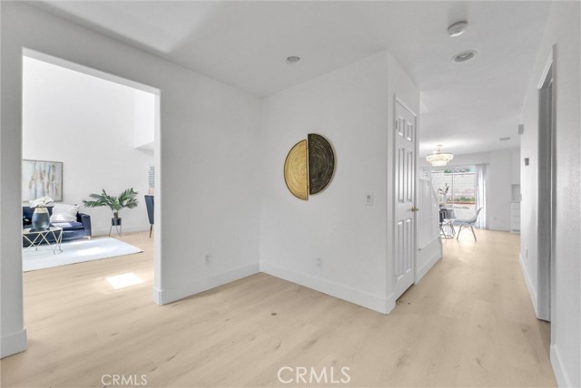13812 Hollywood Avenue, Eastvale CA: https://media.crmls.org/medias/5df5a2da-ae34-404f-a5e3-6e62472ab2cc.jpg