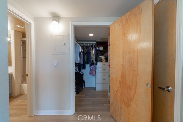 Detail Gallery Image 17 of 32 For 171 N Church Ln #403,  Los Angeles,  CA 90049 - 2 Beds | 2 Baths