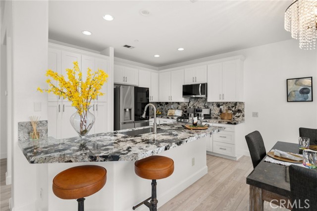 27321 Sahara Place, Laguna Niguel CA: https://media.crmls.org/medias/5df6e6e3-52b8-4e6e-bf3b-e5ada9d14321.jpg