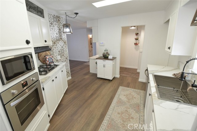 Detail Gallery Image 12 of 42 For 43715 Payne Ave, Hemet,  CA 92544 - 2 Beds | 2 Baths