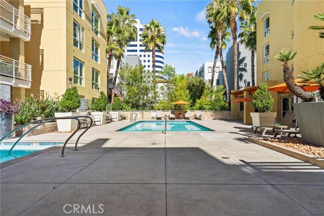 Detail Gallery Image 20 of 34 For 21301 Erwin #206,  Woodland Hills,  CA 91367 - 2 Beds | 2 Baths