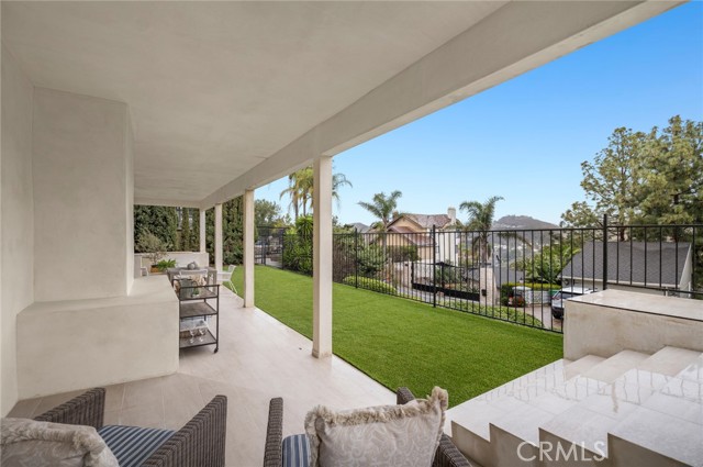 12402 Vista Panorama, North Tustin CA: https://media.crmls.org/medias/5df8302c-5130-4ae7-8e9f-d8f6c115a386.jpg