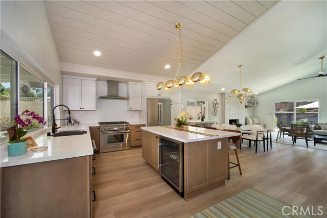 24591 Spartan Street, Mission Viejo CA: https://media.crmls.org/medias/5df8661e-4feb-418d-adfd-b31f5811de9e.jpg